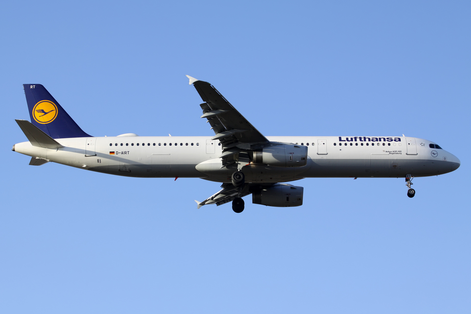 D-AIRT (Aircraft » EPWA Spotting » Airbus A321-100 » Lufthansa)