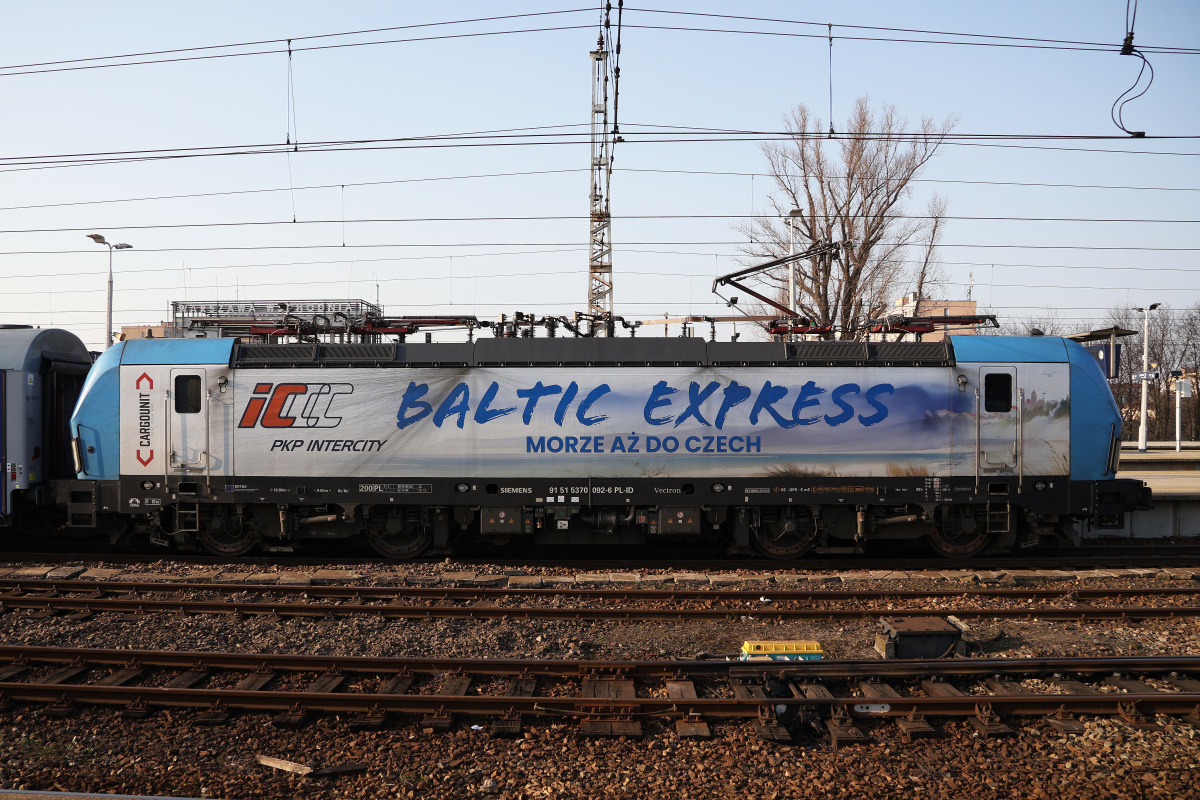 X4-E-Loco-AB Vectron MS 6193 324 "Hania" (okleina "Baltic Express. Morze aż do Czech")