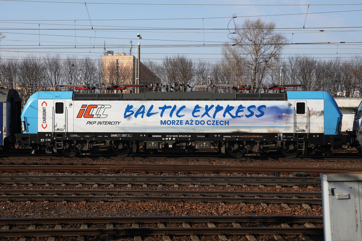 X4-E-Loco-AB Vectron MS 6193 325 "Katerina" ("Baltic Express. Morze aż do Czech" wrap)