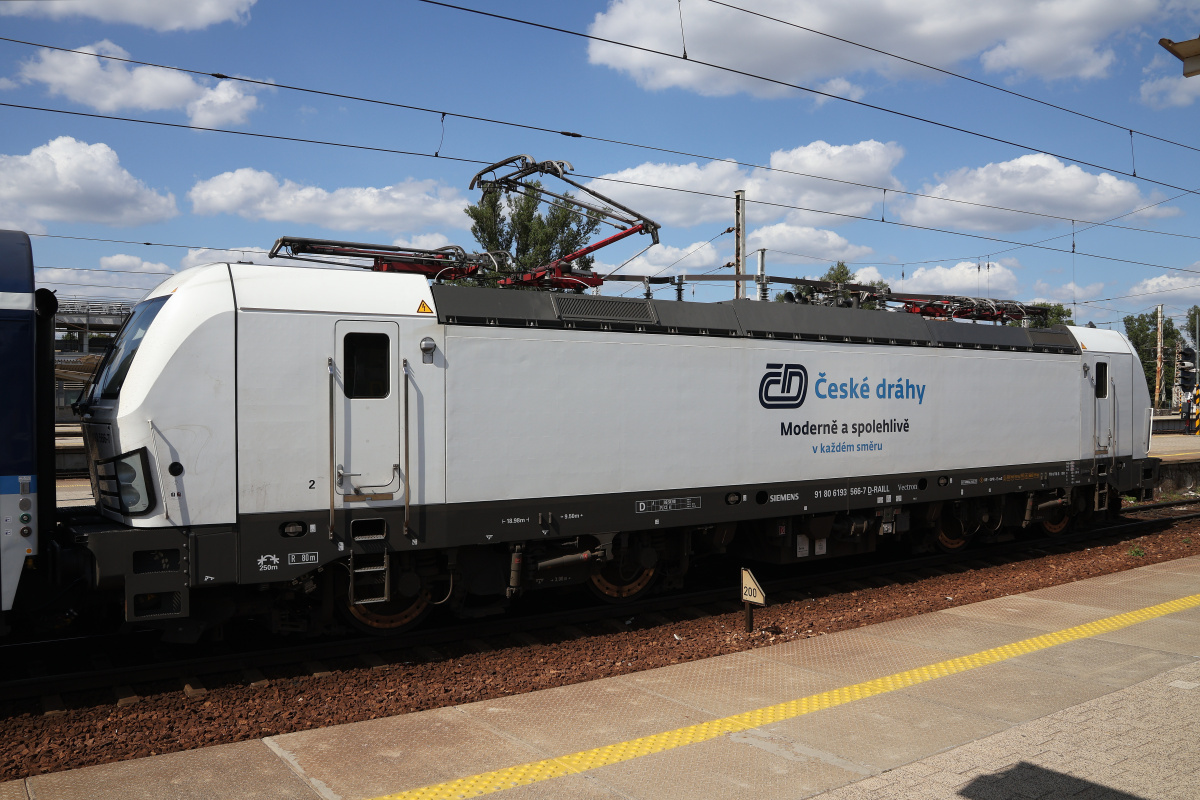 X4-E-Loco-AB Vectron MS 6193 566