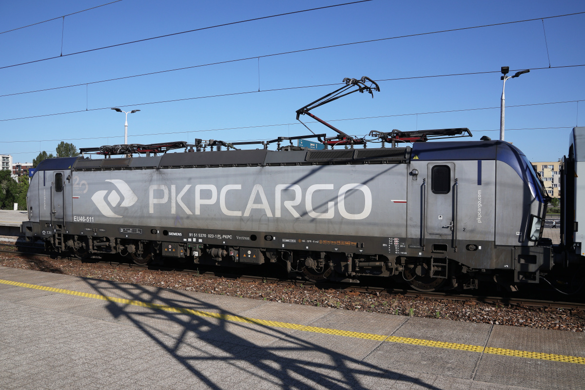 X4-E-Loco-AB Vectron MS EU46-511 193-511 ("20 years of PKP Cargo"sticker) (Vehicles » Trains and Locomotives » Siemens Vectron)