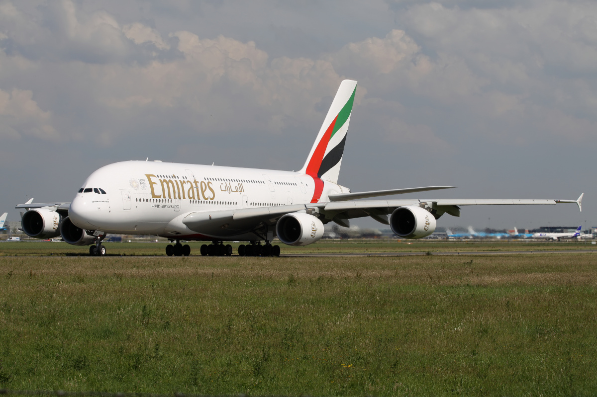 A6-EDJ ("EXPO 2020 Dubai" sticker) (Aircraft » Schiphol Spotting » Airbus A380-800 » Emirates)