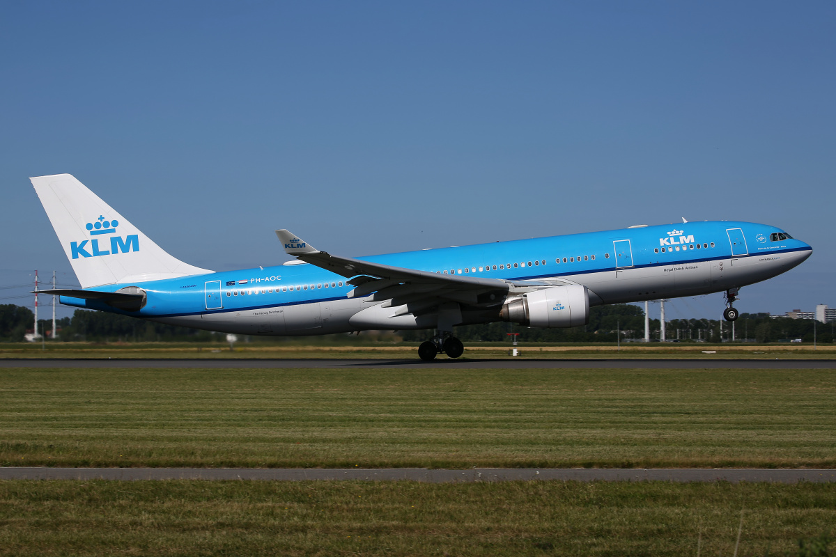 PH-AOC (Samoloty » Spotting na Schiphol » Airbus A330-200 » KLM Royal Dutch Airlines)