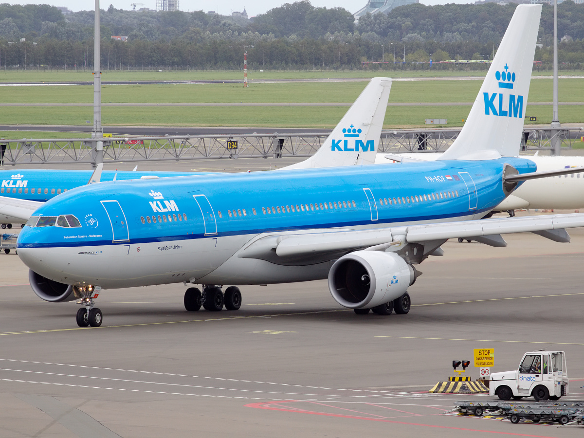 PH-AOF (Samoloty » Spotting na Schiphol » Airbus A330-200 » KLM Royal Dutch Airlines)