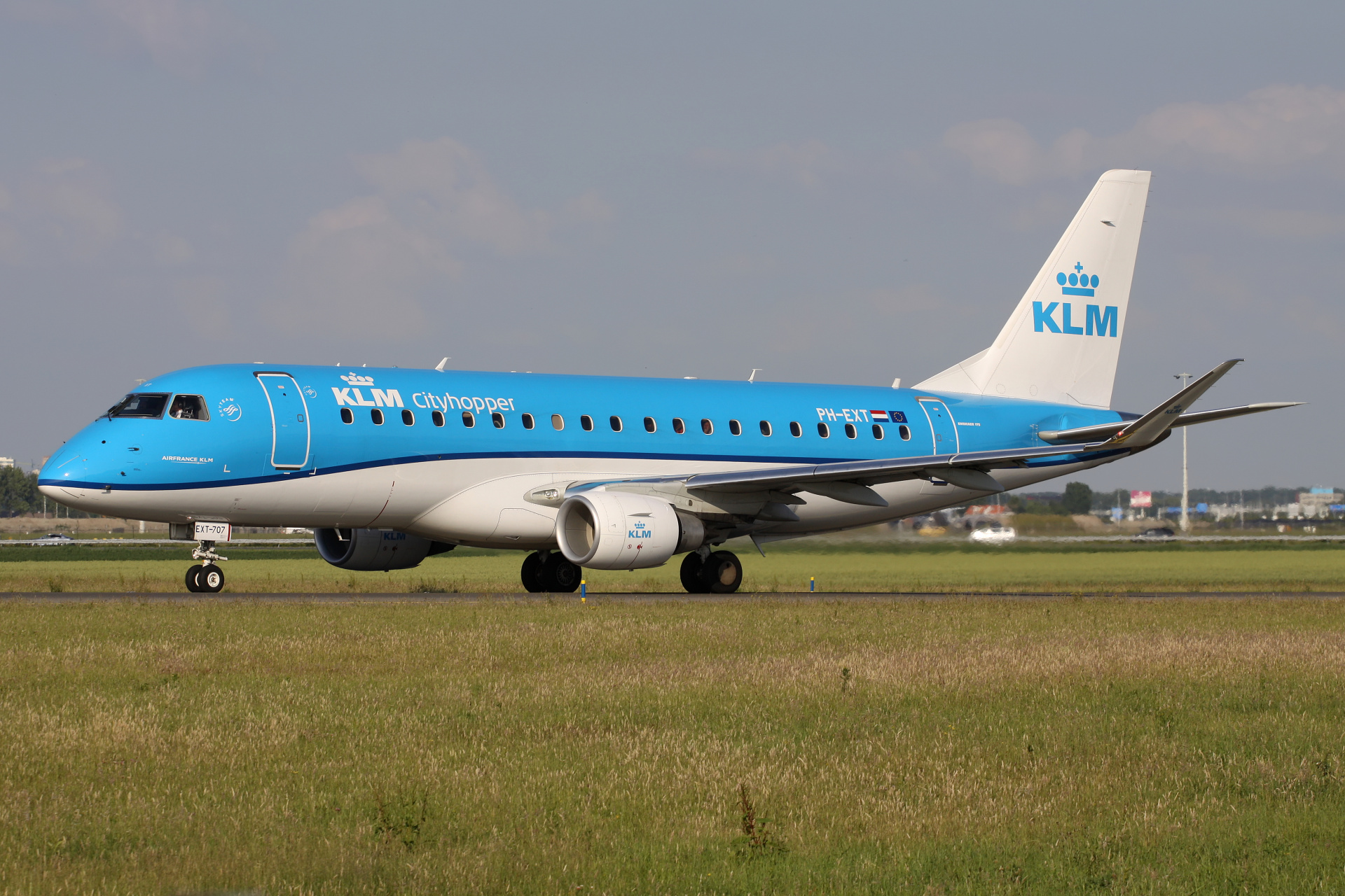 PH-EXT (Aircraft » Schiphol Spotting » Embraer E175 » KLM Cityhopper)