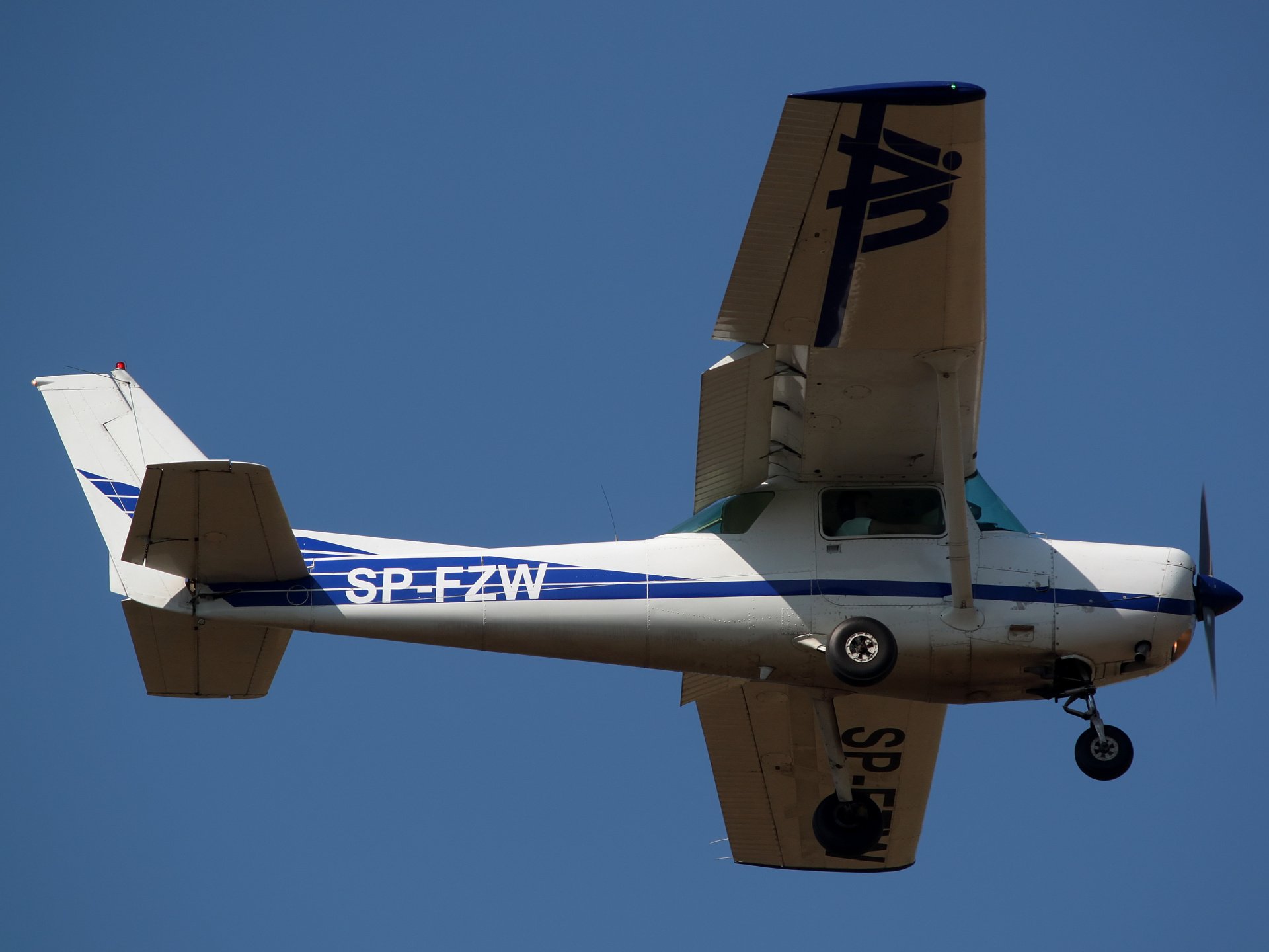 Cessna 152, SP-FZW, Ventum Air Flight Academy (Aircraft » Warszawa Babice (EPBC))