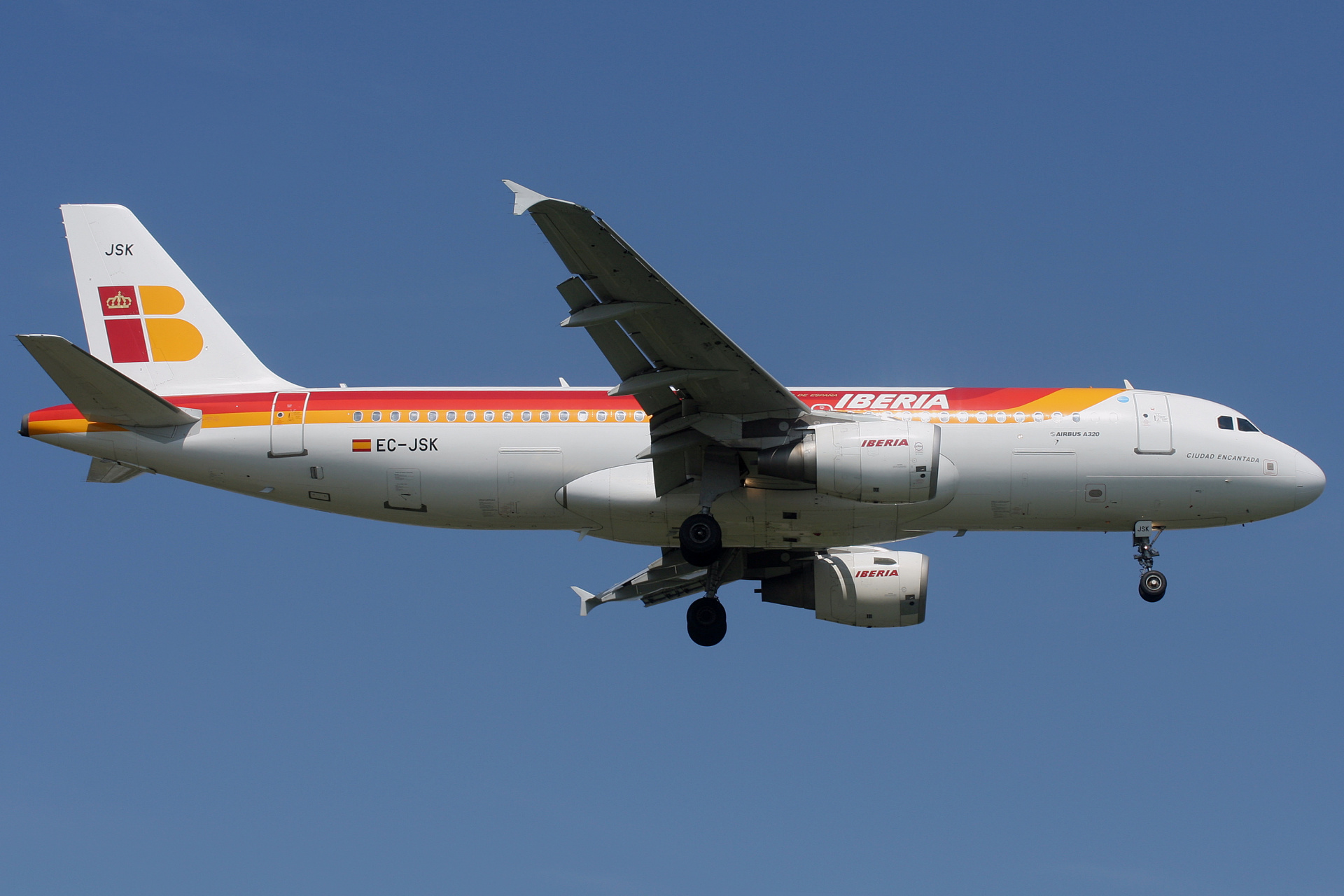 EC-JSK (Aircraft » EPWA Spotting » Airbus A320-200 » Iberia)