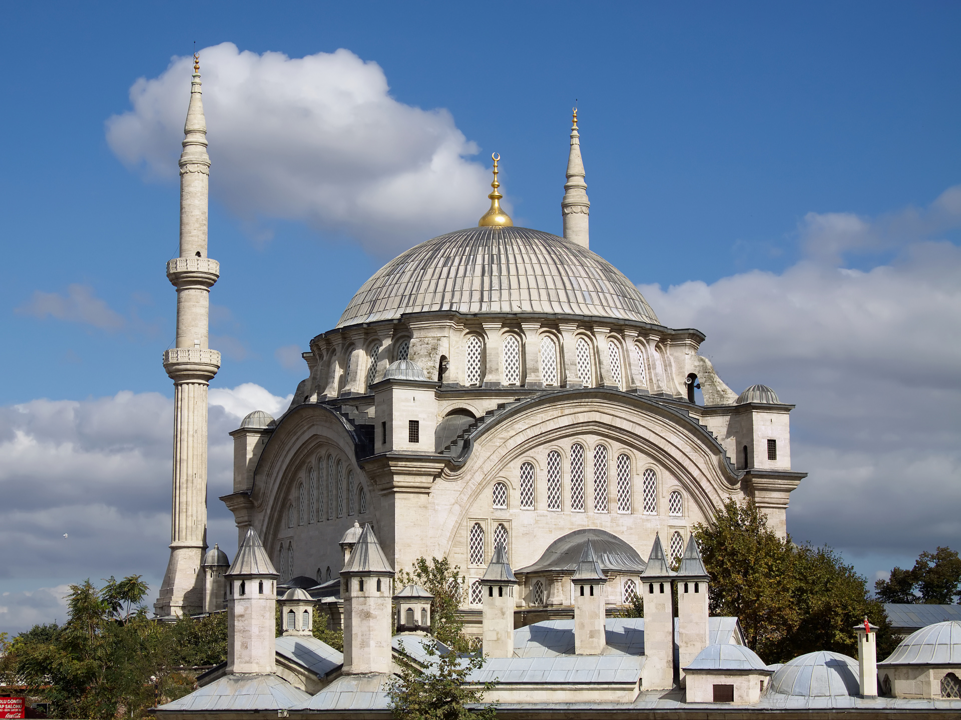 Nuruosmaniye Mosque (Travels » Istanbul » Mosques)