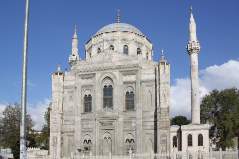 Pertevniyal Valide Sultan Mosque