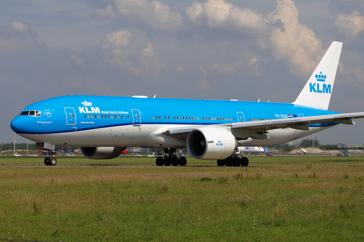 PH-BQD (new livery) (Aircraft » Schiphol Spotting » Boeing 777-200/-ER » KLM Royal Dutch Airlines)