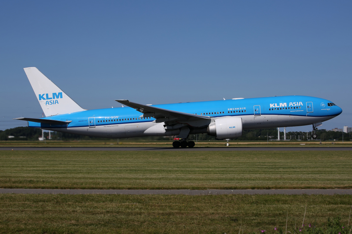 PH-BQN (malowanie KLM Asia) (Samoloty » Spotting na Schiphol » Boeing 777-200/-ER » KLM Royal Dutch Airlines)