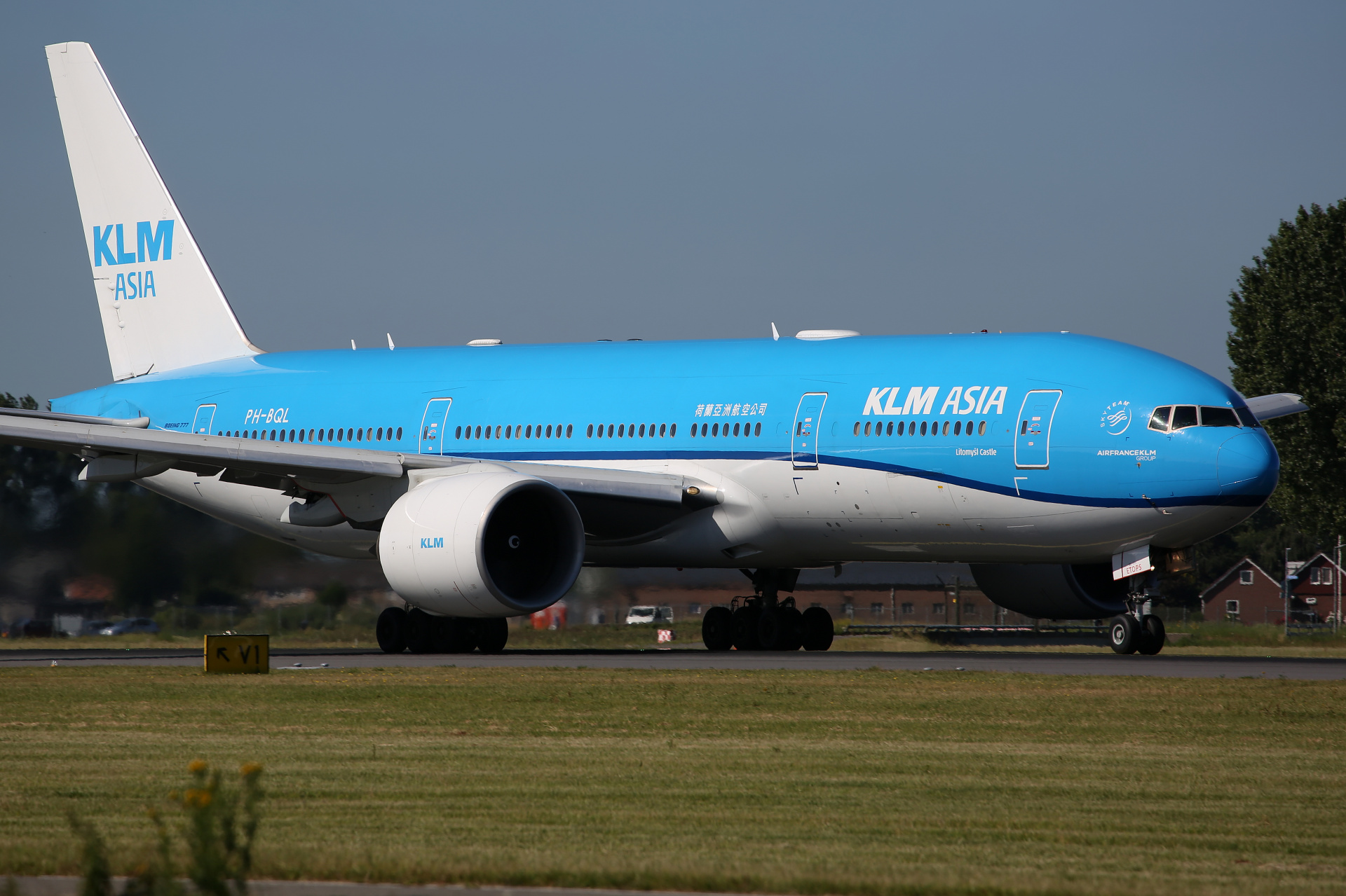 PH-BQL (KLM Asia, nowe malowanie) (Samoloty » Spotting na Schiphol » Boeing 777-200/-ER » KLM Royal Dutch Airlines)