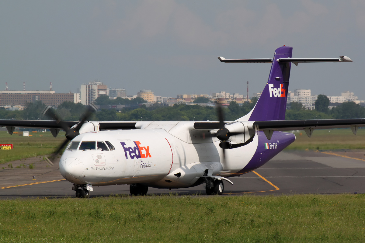 EI-FXH, FedEx (Aircraft » EPWA Spotting » ATR 72 » FedEx)