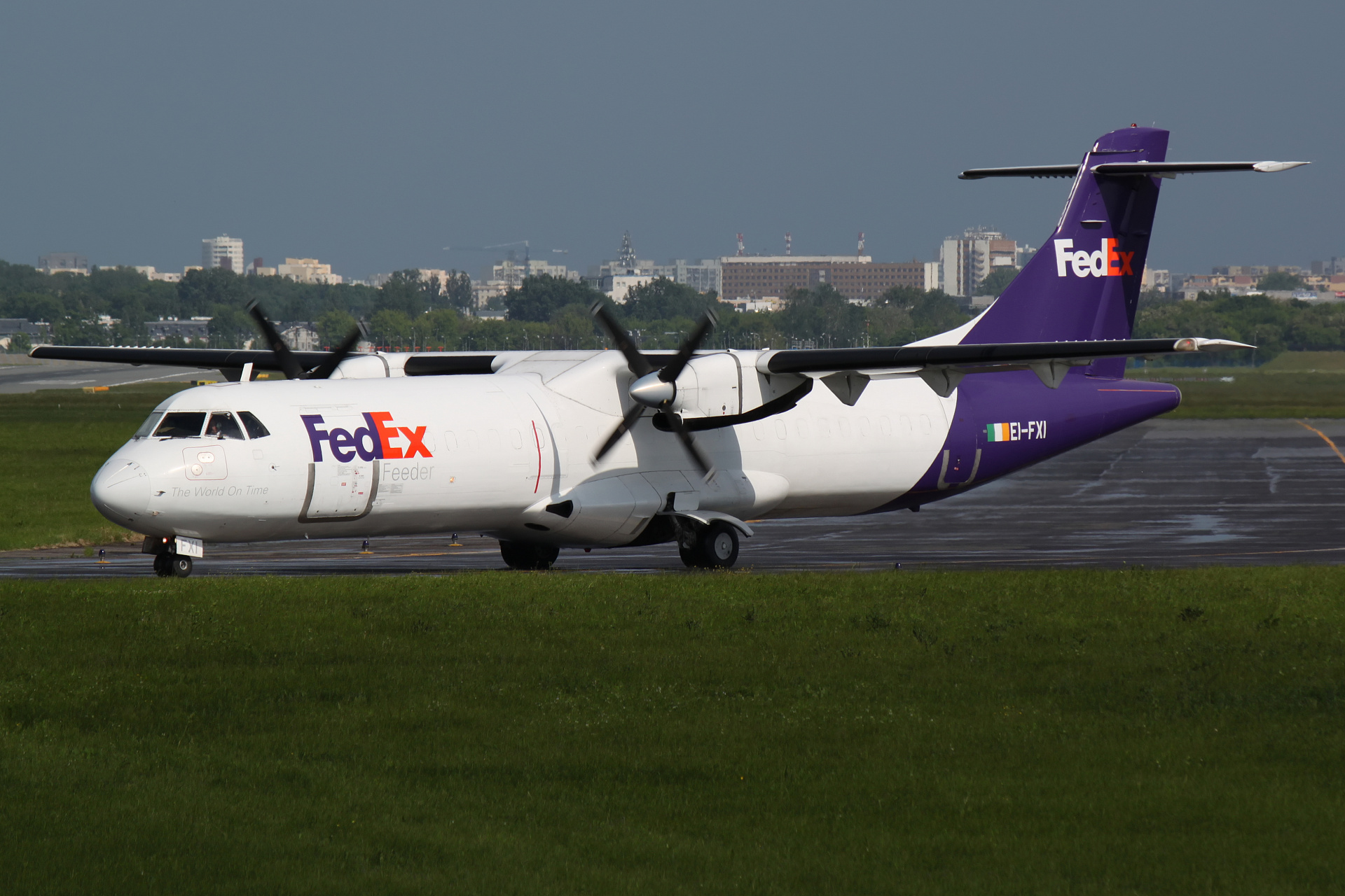 EI-FXI, FedEx (Samoloty » Spotting na EPWA » ATR 72 » FedEx)