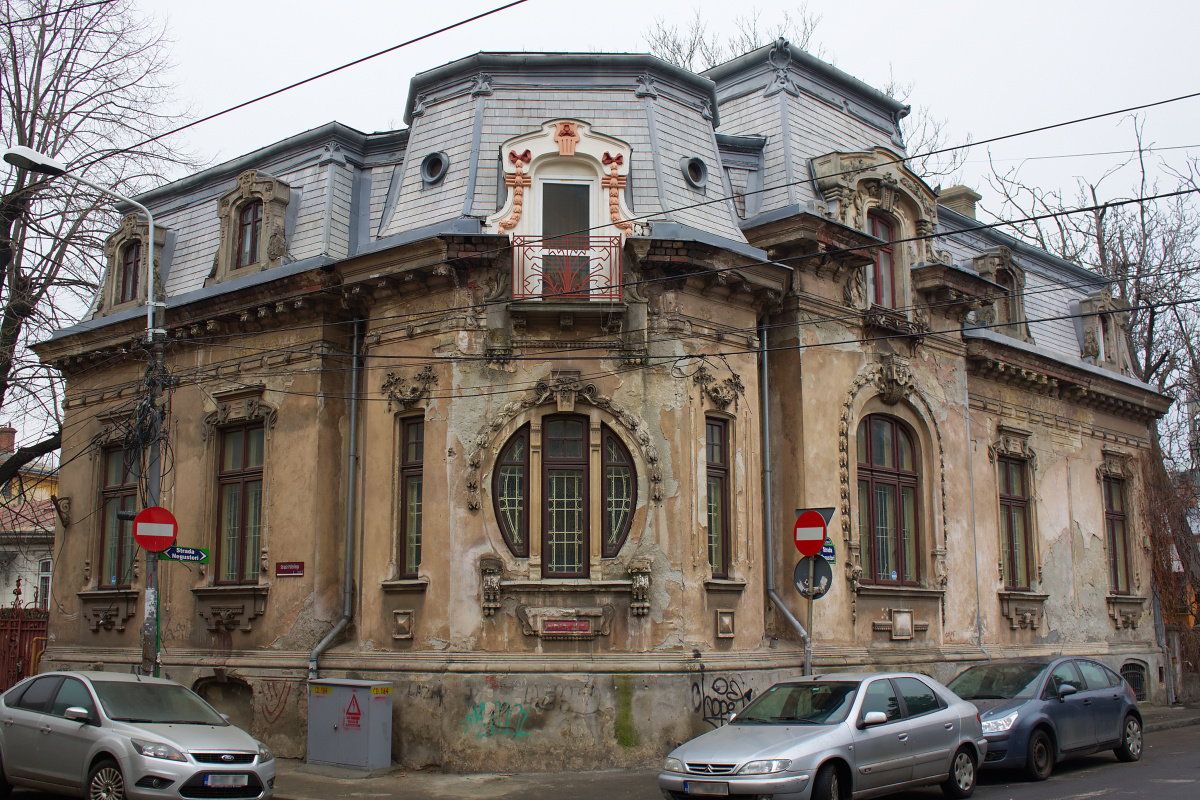 IMG_9439 (Travels » Bucharest » Old houses)