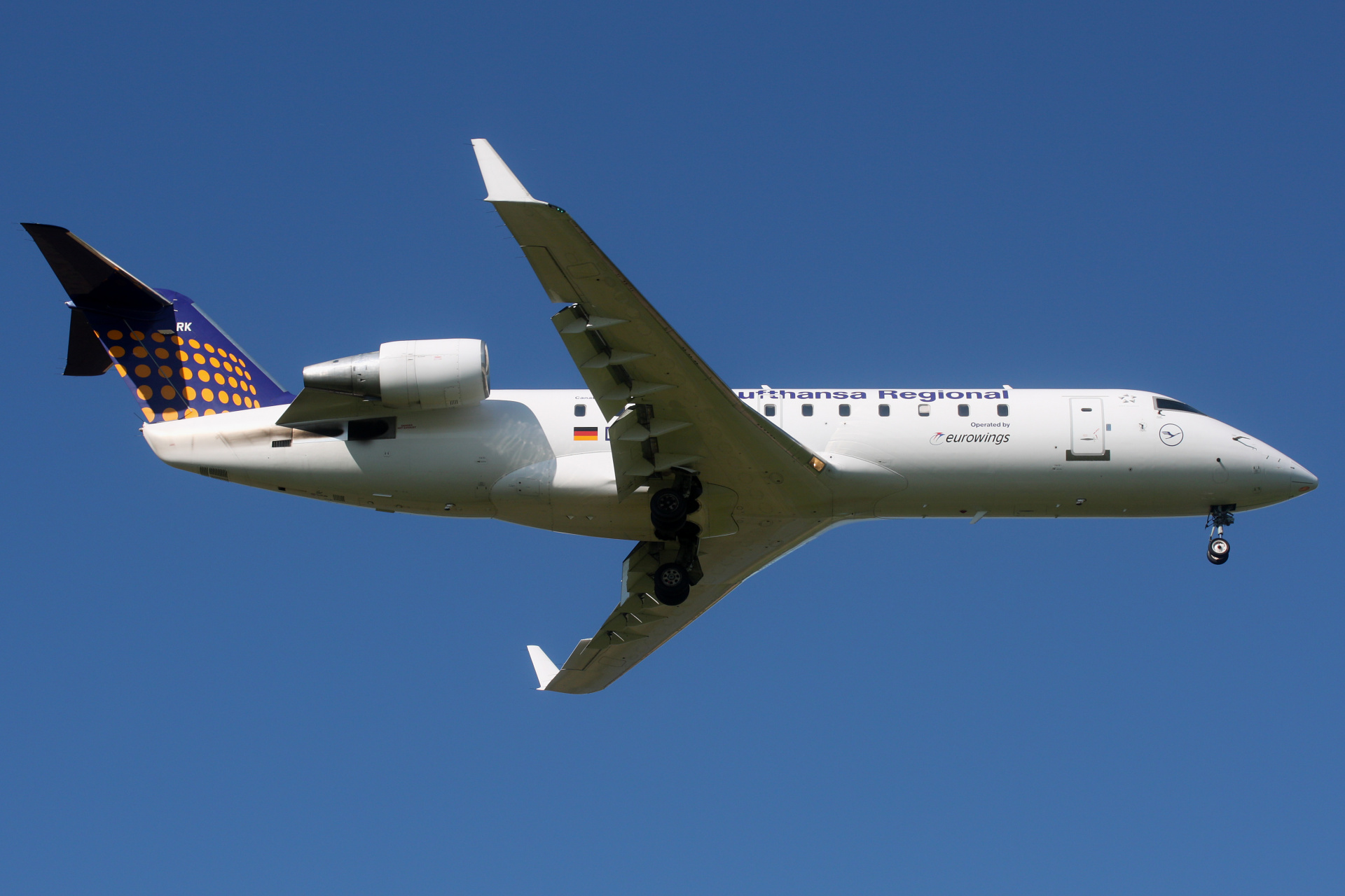 D-ACRK (Eurowings) (Samoloty » Spotting na EPWA » Bombardier CL-600 Regional Jet » CRJ-200 » Lufthansa Regional)