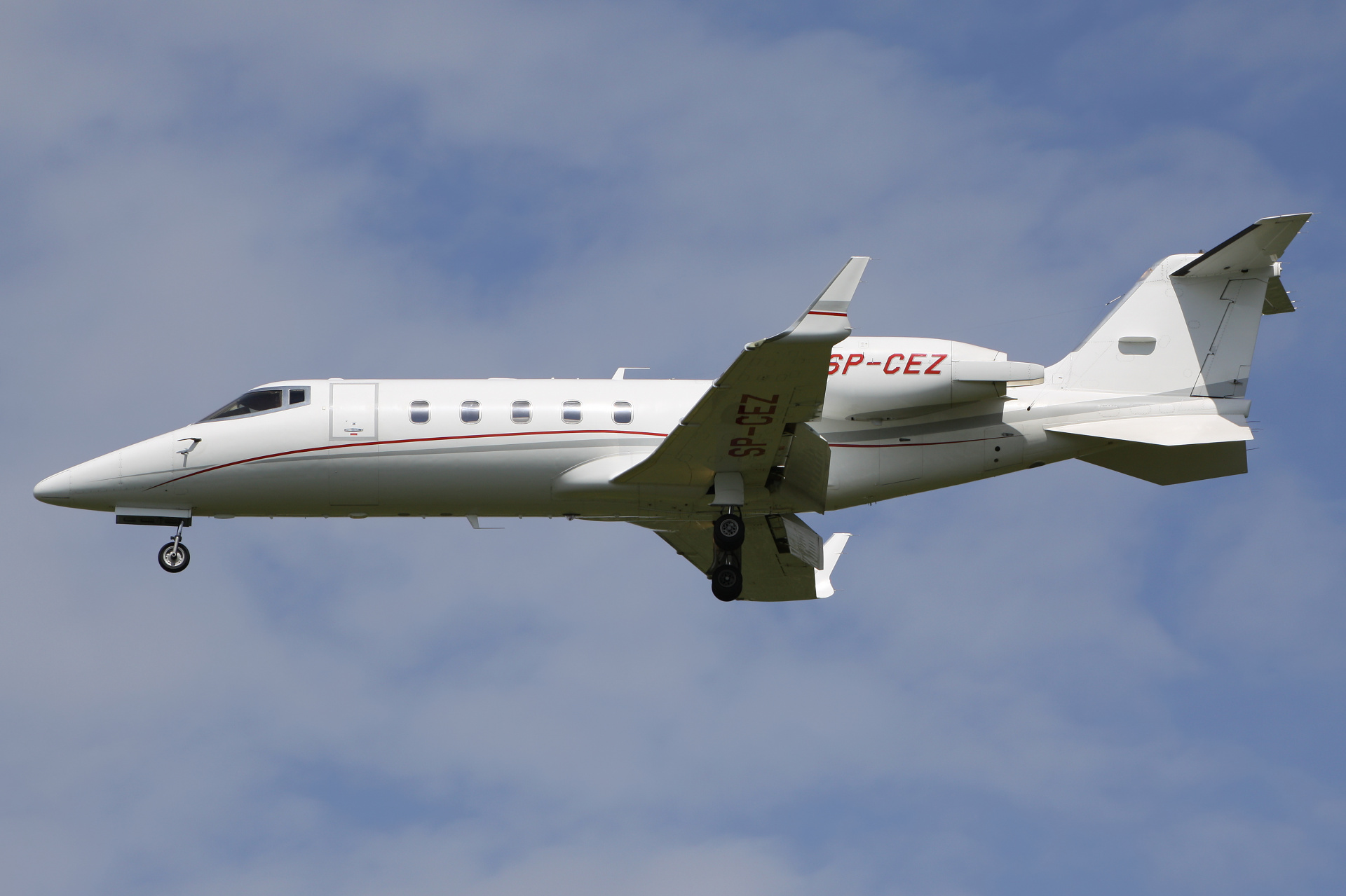 60XR, SP-CEZ, AMC Aviation (Samoloty » Spotting na EPWA » Bombardier Learjet 60)