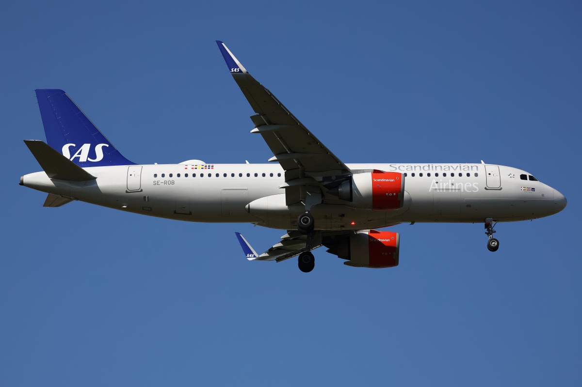 SE-ROB (Aircraft » EPWA Spotting » Airbus A320neo » SAS Scandinavian Airlines)