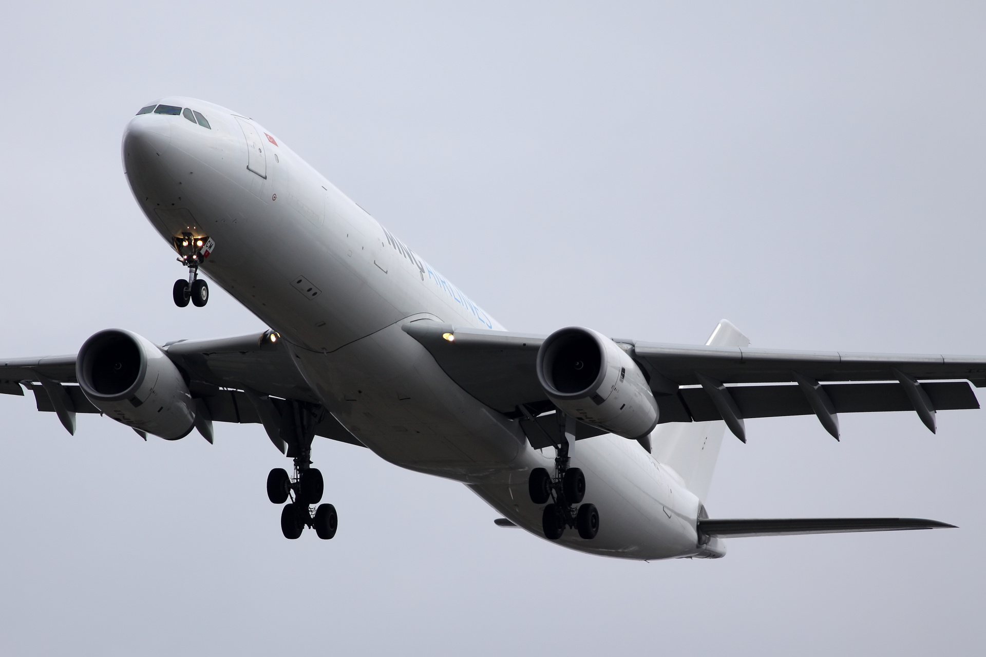 TC-MCM, MNG Airlines (Samoloty » Spotting na EPWA » Airbus A330-300P2F)