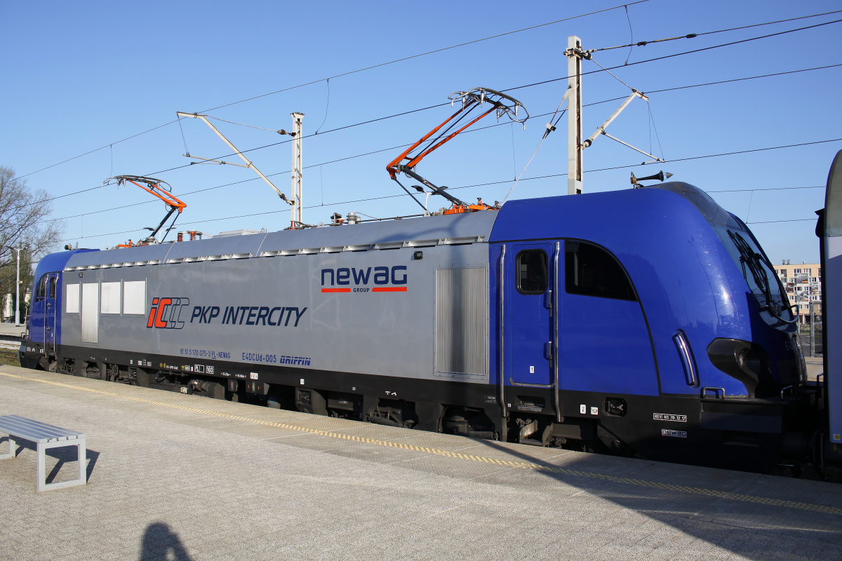 E4DCUd-005 (Vehicles » Trains and Locomotives » Newag Griffin » PKP Intercity (Newag))