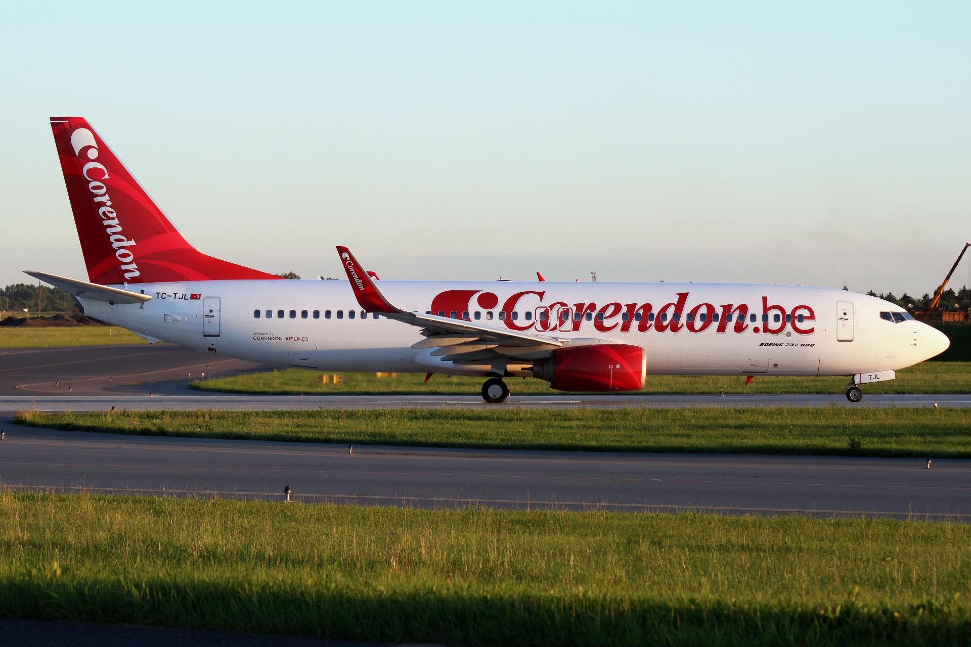 TC-TJL, Corendon Airlines Belgium (Aircraft » EPWA Spotting » Boeing 737-800 » Corendon Airlines)