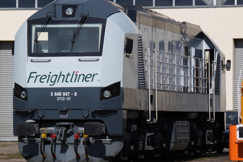 311D-01, Freightliner PL