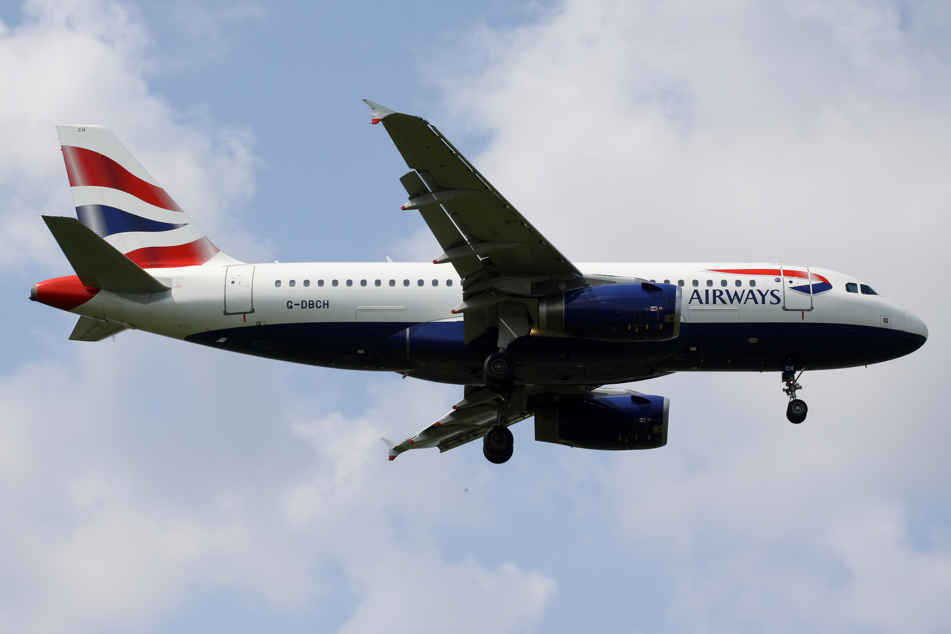 G-DBCH (Samoloty » Spotting na EPWA » Airbus A319-100 » British Airways)