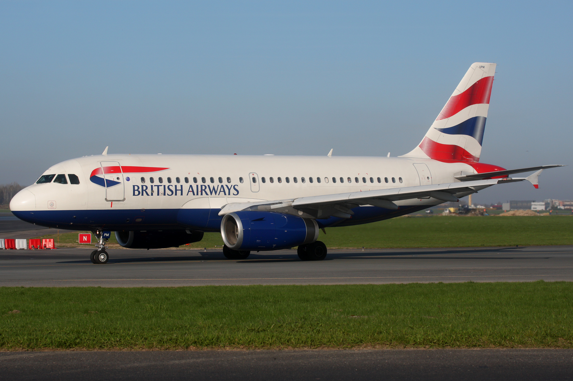 G-EUPM (Aircraft » EPWA Spotting » Airbus A319-100 » British Airways)