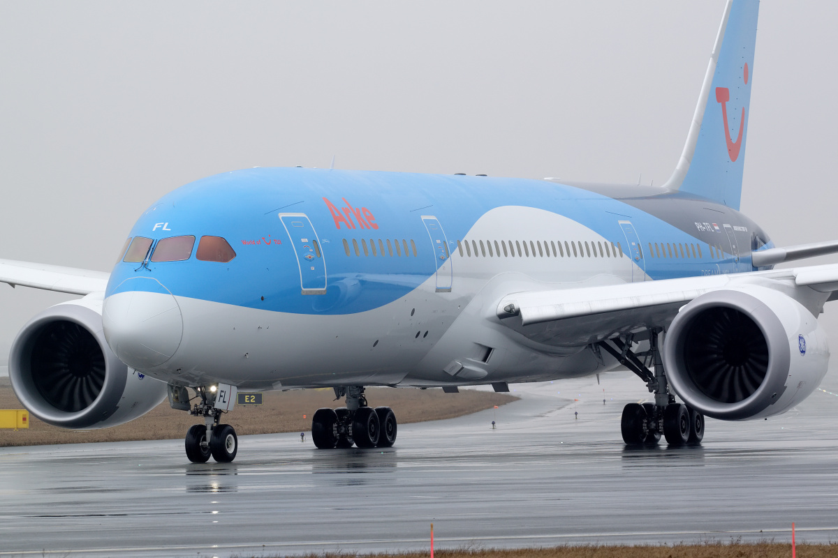 PH-TFL (Aircraft » EPWA Spotting » Boeing 787-8 Dreamliner » TUI fly Netherlands/Arke)