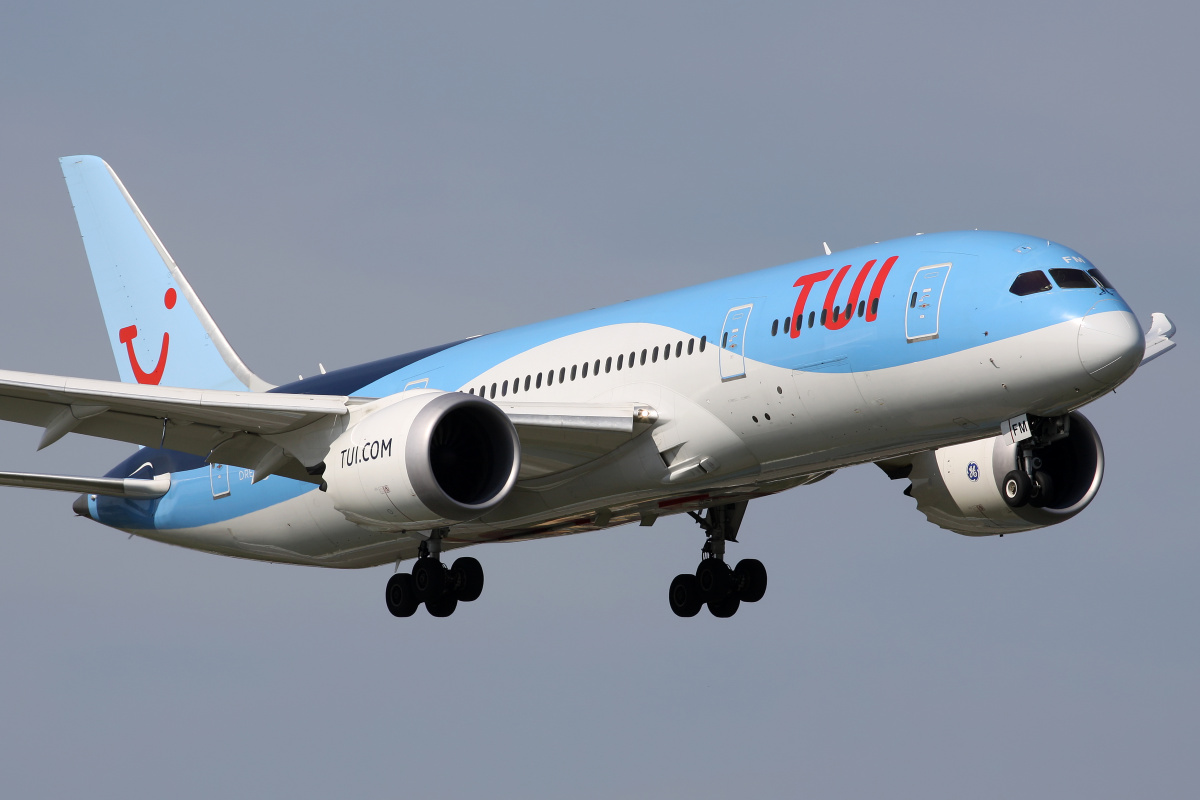 PH-TFM, TUI fly Netherlands (Samoloty » Spotting na EPWA » Boeing 787-8 Dreamliner » TUI fly)