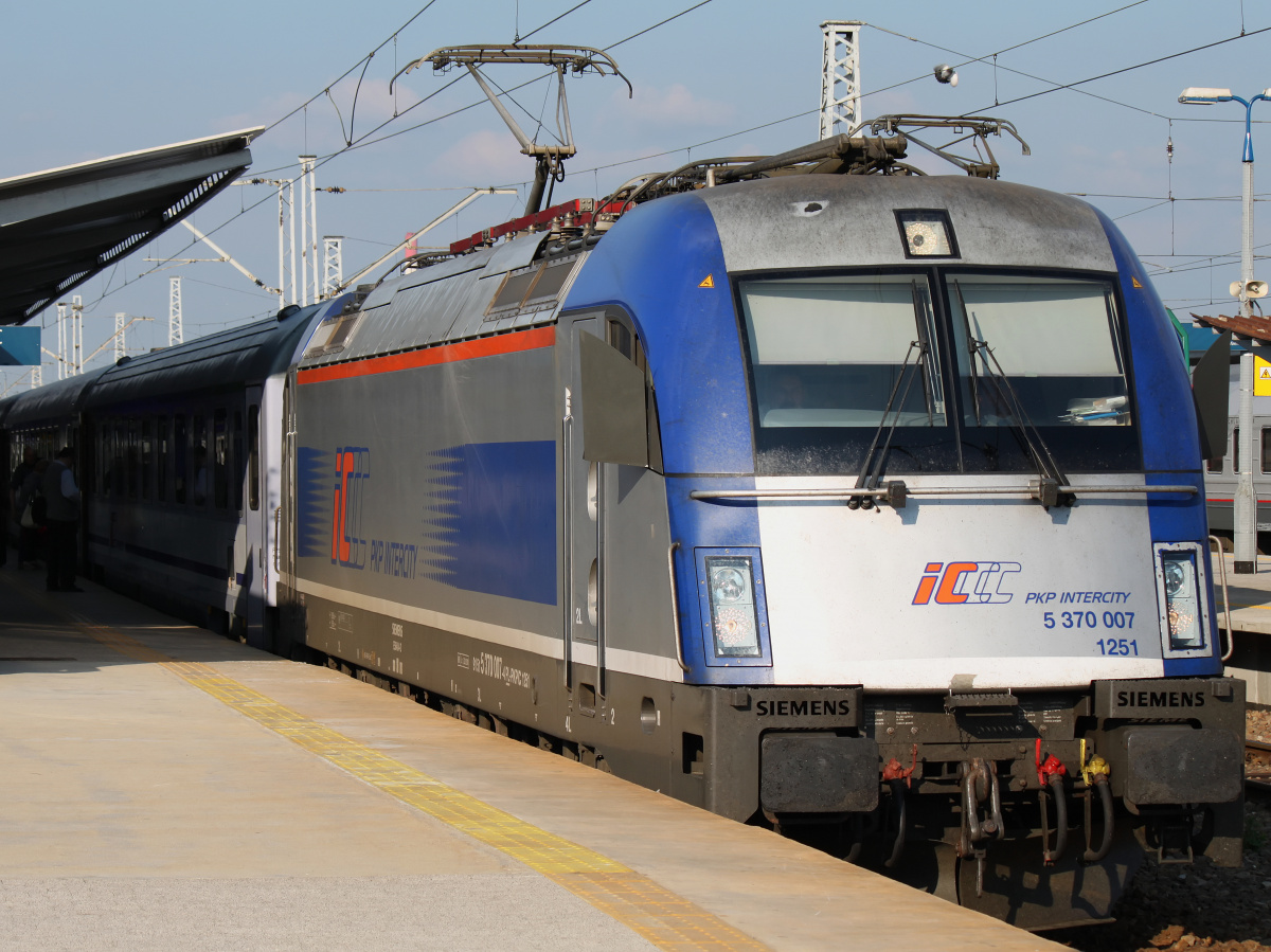 EU44-007 Husarz (Vehicles » Trains and Locomotives » Siemens EuroSprinter ES64U4 Taurus » PKP Intercity)