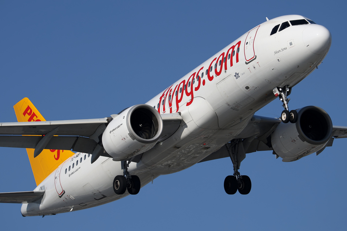 TC-NBT (Samoloty » Spotting na EPWA » Airbus A320neo » Pegasus Airlines)