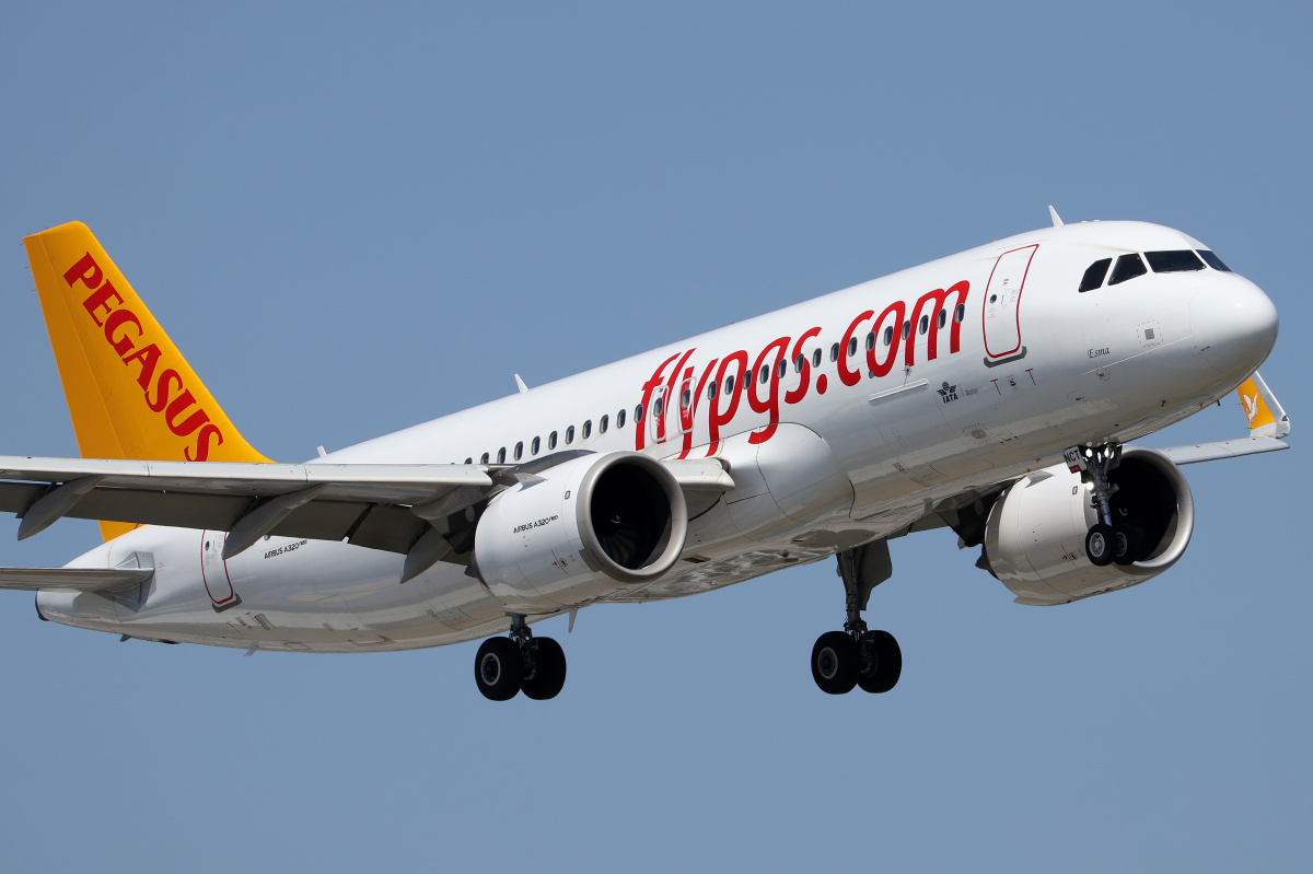 TC-NCT (Samoloty » Spotting na EPWA » Airbus A320neo » Pegasus Airlines)