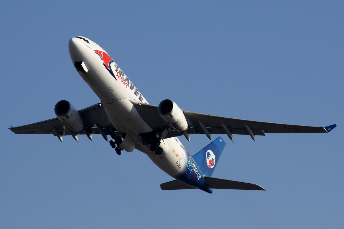 C-GTSI (Air Transat) (Aircraft » EPWA Spotting » Airbus A330-200 » Travel Service Airlines)