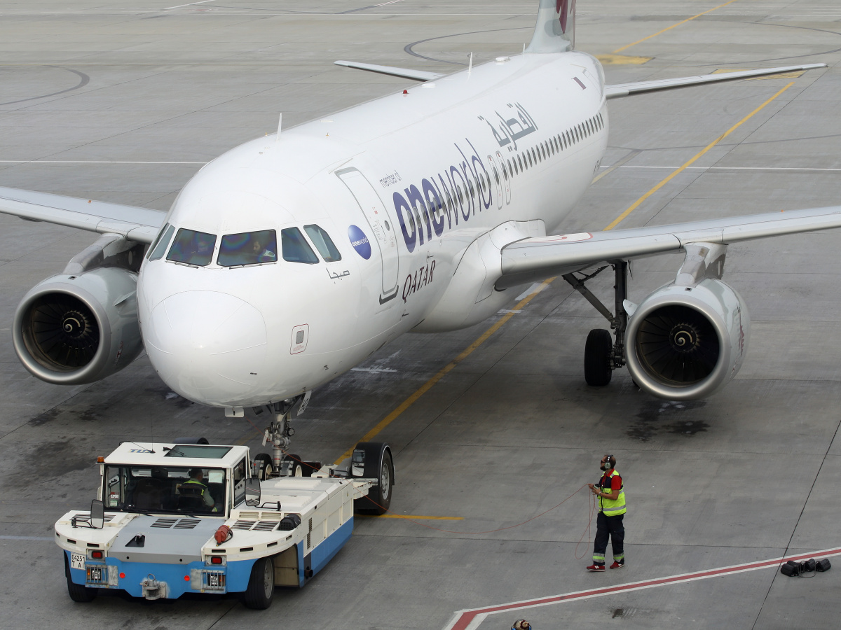 A7-AHO, Qatar Airways (One World livery) (Aircraft » Kyiv Borispil » Airbus A320-200)