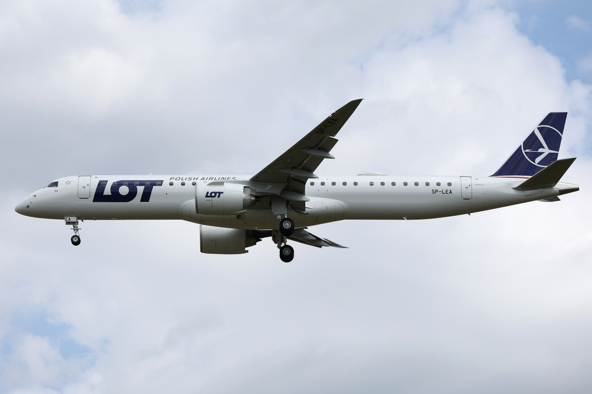 SP-LEA, Polskie Linie Lotnicze LOT (Samoloty » Spotting na EPWA » Embraer E195-E2)