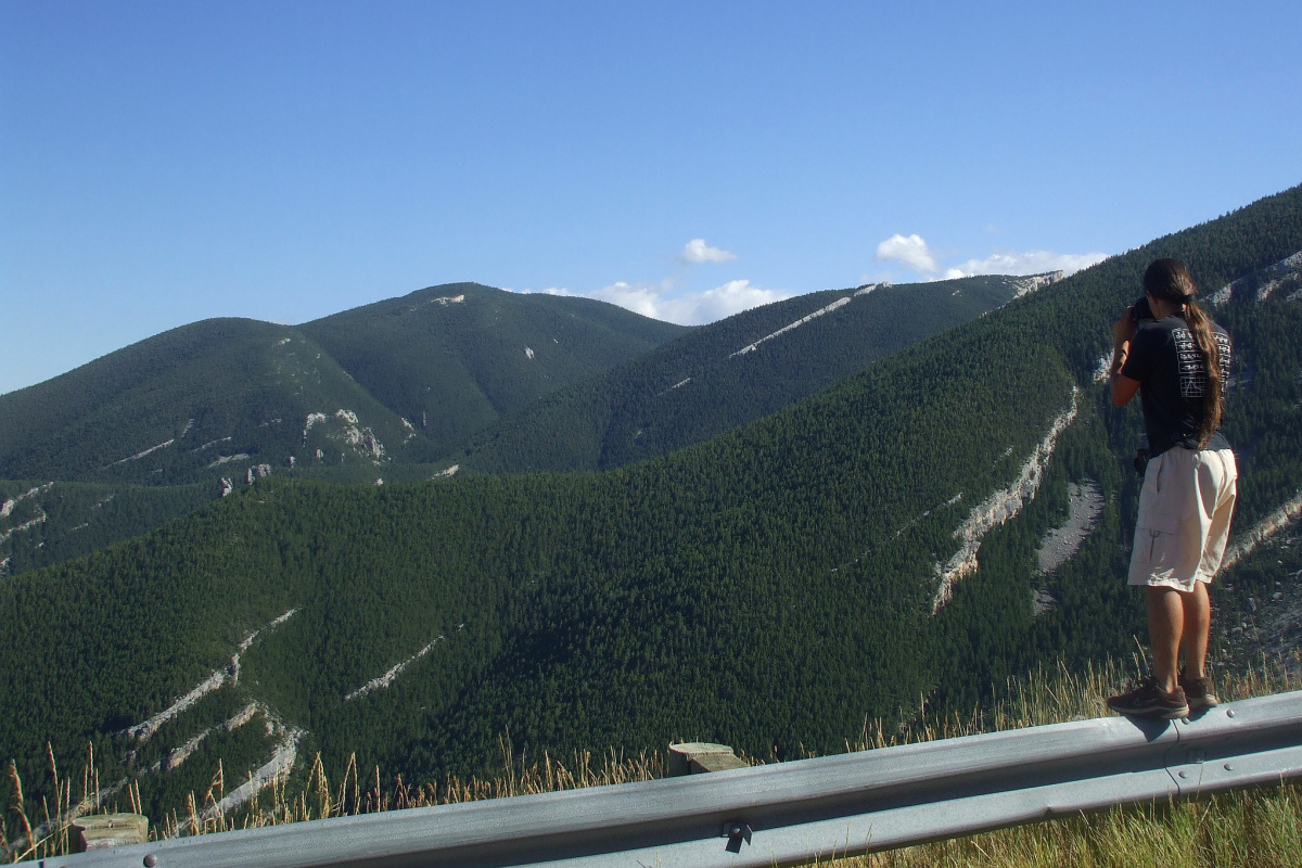 On the edge... (Travels » US Trip 1: Cheyenne Country » The Journey » Bighorn Mountains)