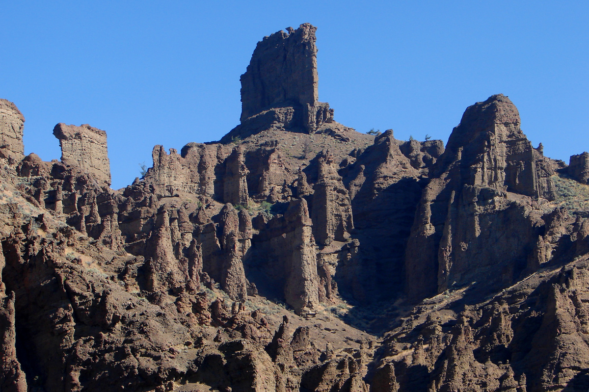 Holy City Rocks (Travels » US Trip 1: Cheyenne Country » The Journey » Shoshone National Forest)