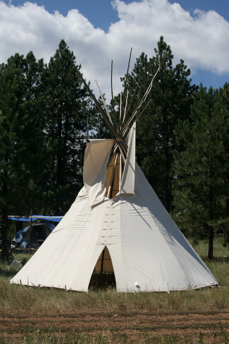 Tipi Eugene'a (Podróże » USA: Na ziemi Czejenów » Tipi)