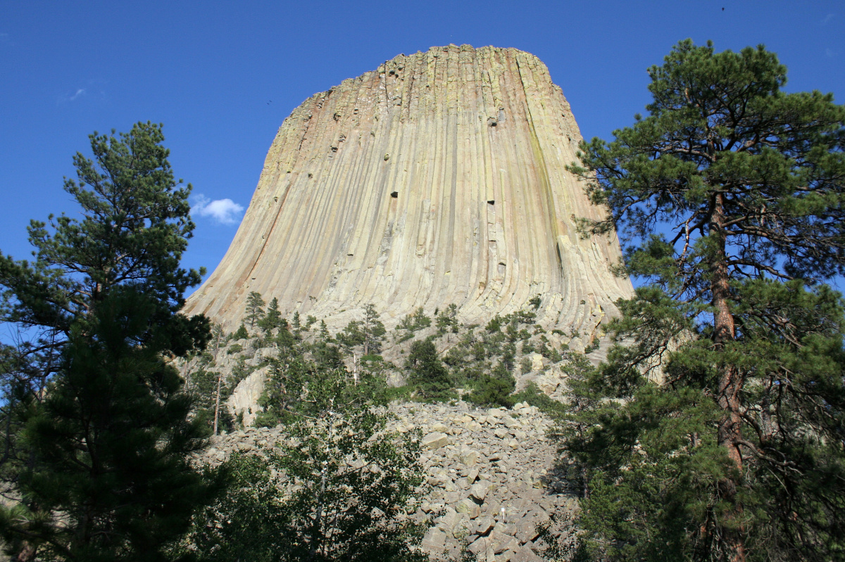 West Side (Travels » US Trip 2: Cheyenne Epic » Cheyenne Epic » Devils Tower)