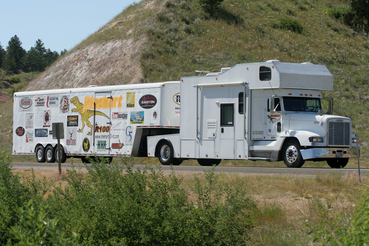 Freightliner FLD120 (Travels » US Trip 2: Cheyenne Epic » Vehicles)