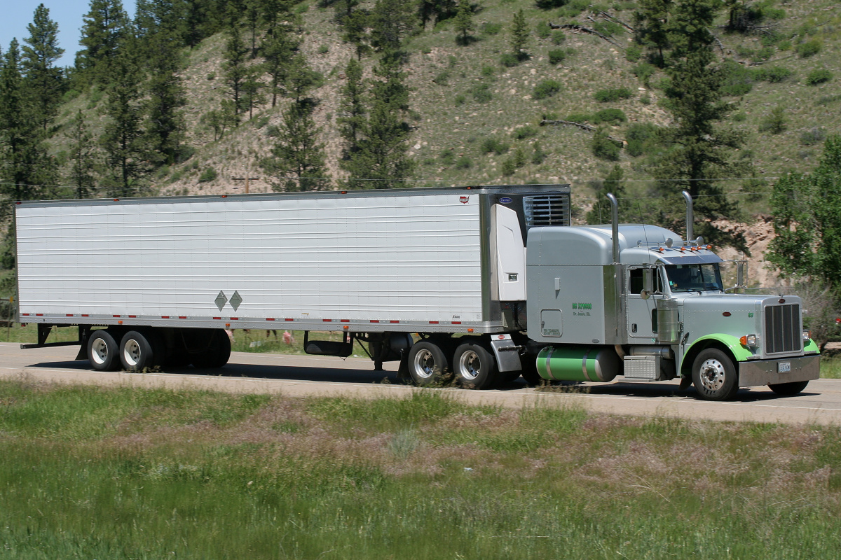 Peterbilt 379 (Podróże » USA: Epopeja Czejeńska » Pojazdy)