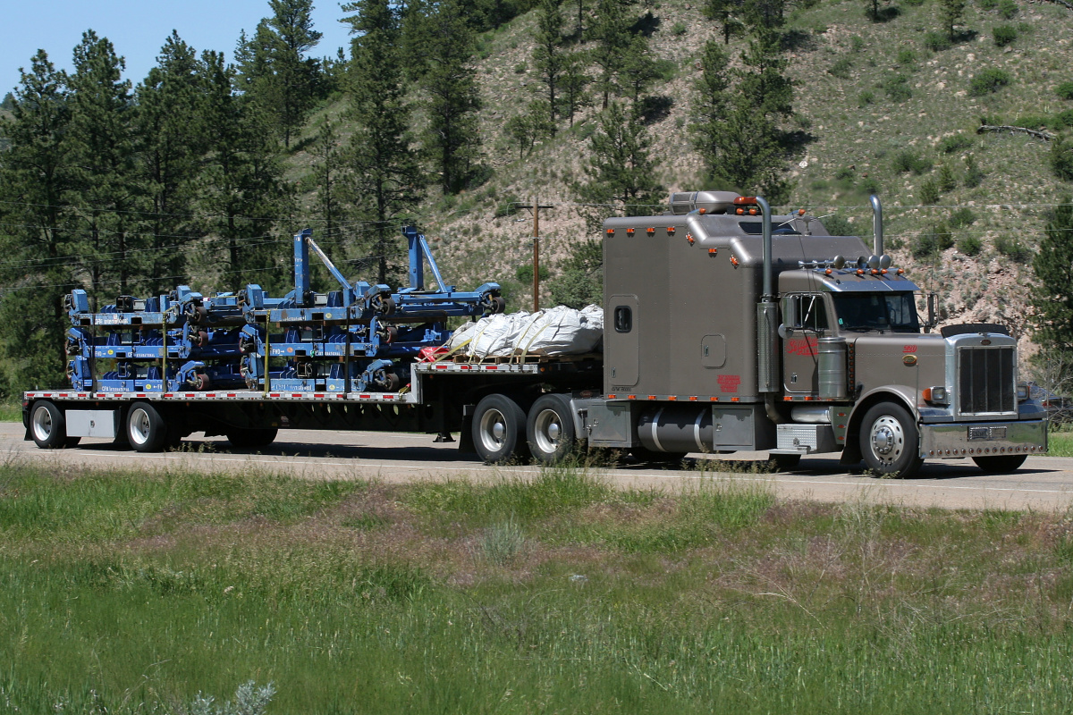 Peterbilt 379 (Travels » US Trip 2: Cheyenne Epic » Vehicles)