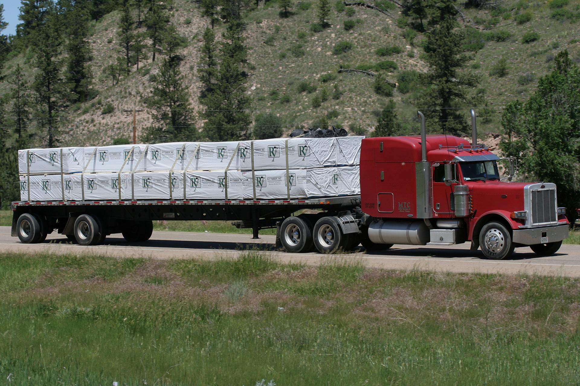 Peterbilt 379 (Travels » US Trip 2: Cheyenne Epic » Vehicles)