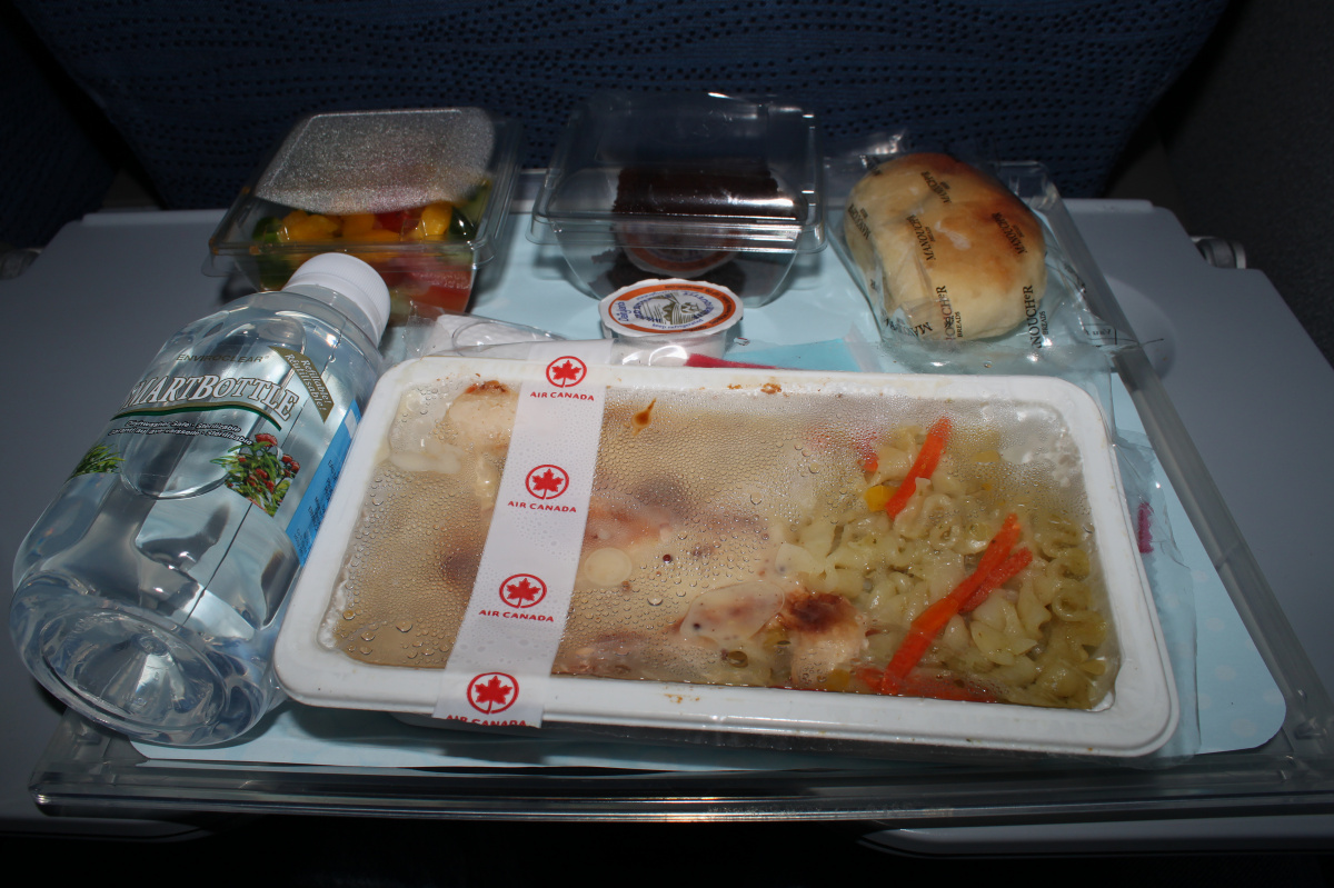 YYZ-FRA: Meal