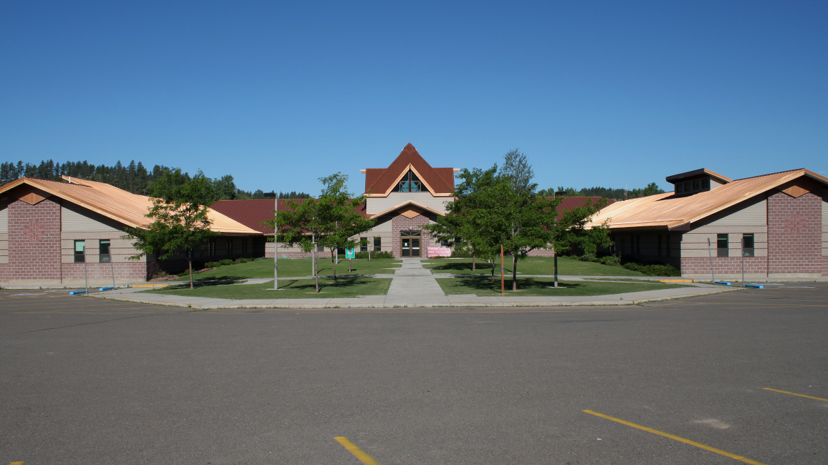 Little Wolf Capitol Building - Tribal Office Building (Travels » US Trip 3: The Roads Not Taken » The Rez » Lame Deer)