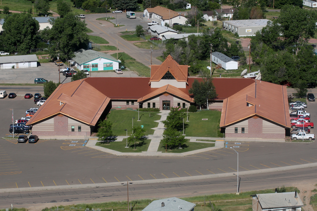 The NCT Little Wolf Capitol Building (Travels » US Trip 3: The Roads Not Taken » The Rez » Lame Deer)