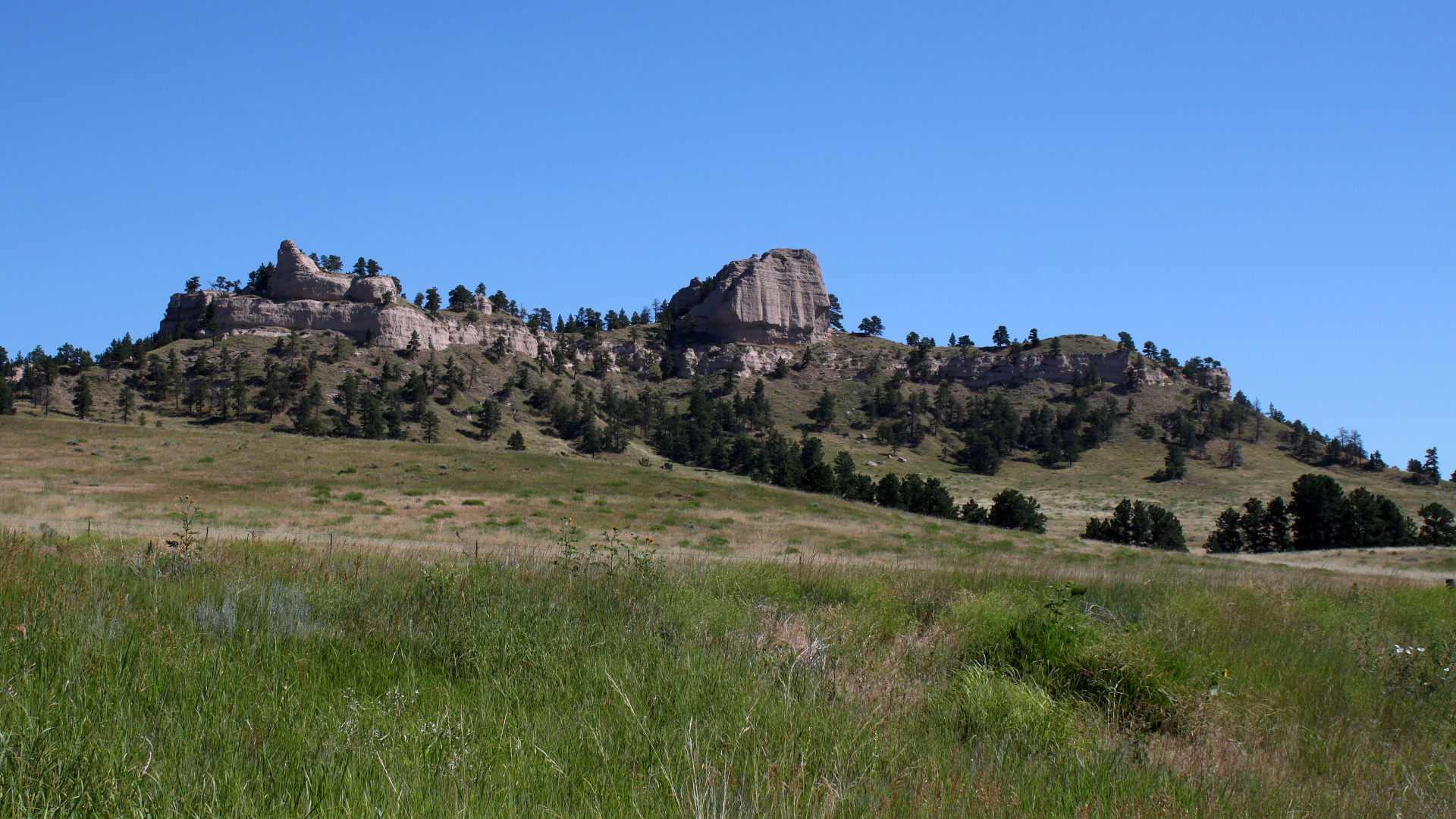 Buttes (Travels » US Trip 3: The Roads Not Taken » The Country » Fort Robinson)