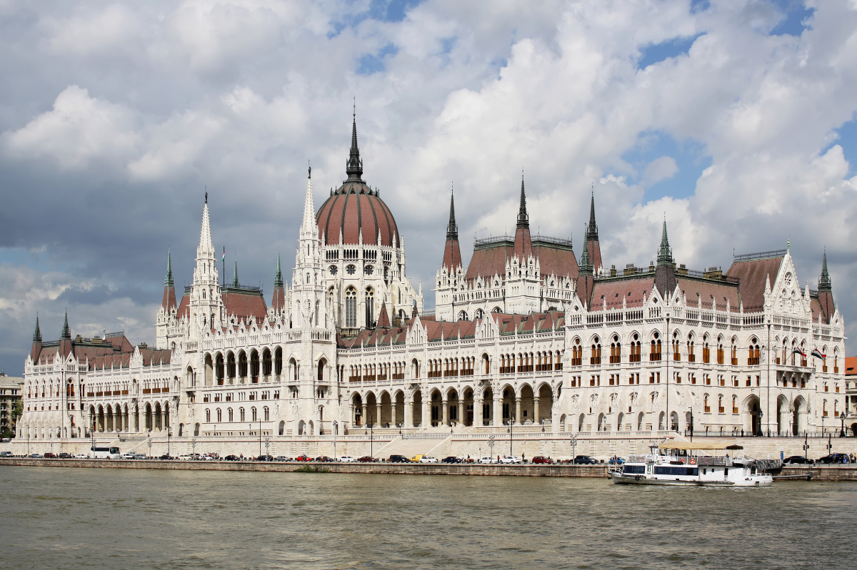 Országház - Budynek Parlamentu (Podróże » Budapeszt » Budapeszt za dnia)