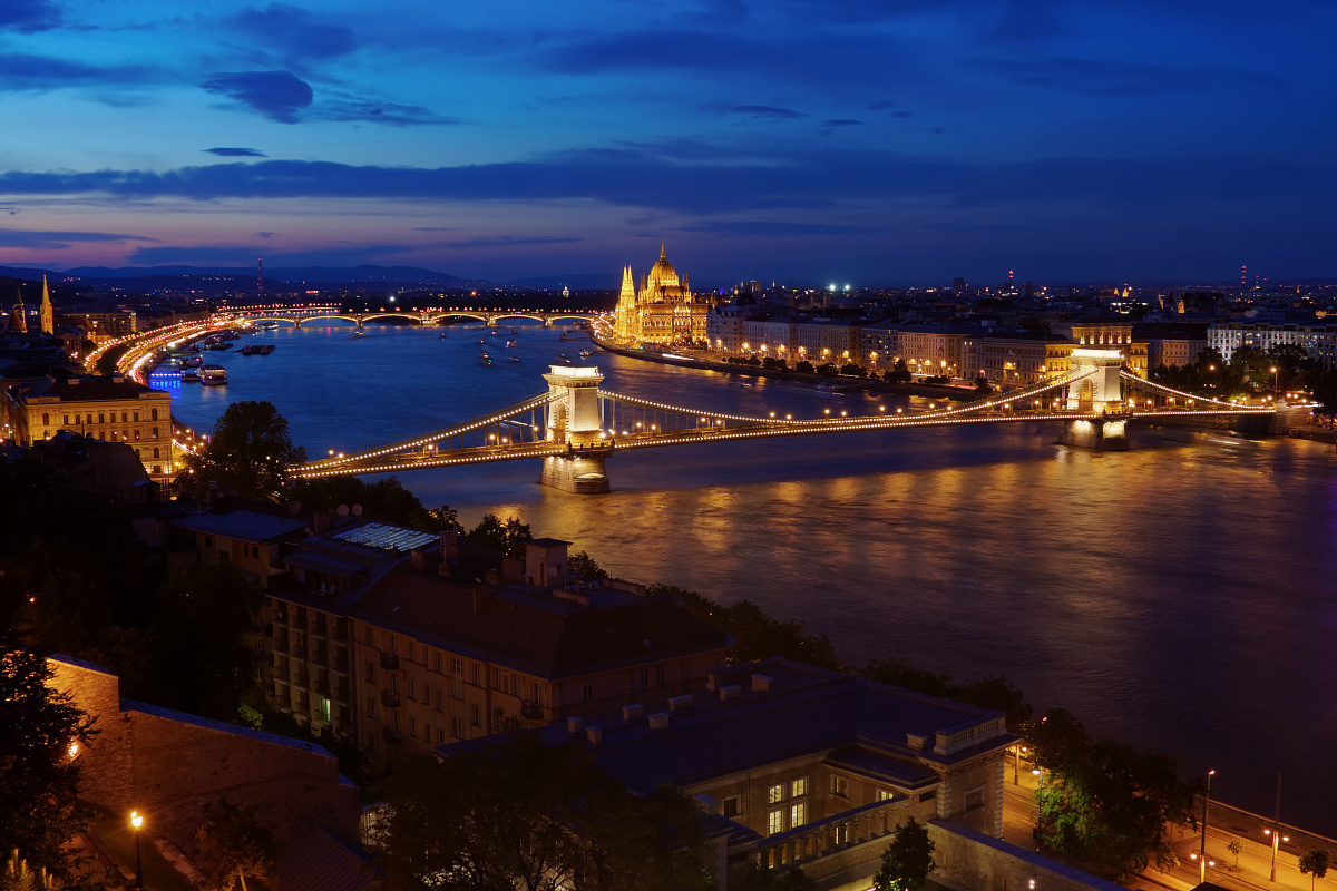 Dunaj i Peszt z zamku w Budzie (Podróże » Budapeszt » Budapeszt w nocy)